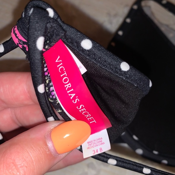 Victoria Secret push up bikini top - Picture 3 of 3